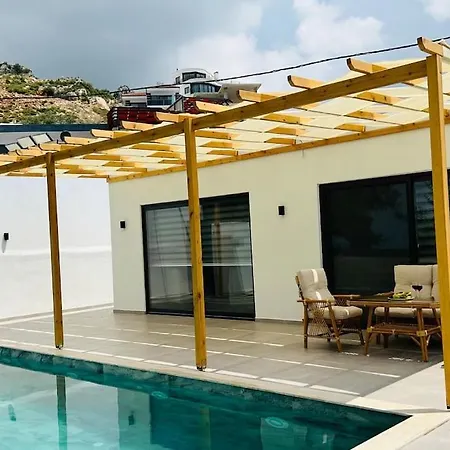 Kovuk Villalari-villa Selen Private Pool And Jacuzzi