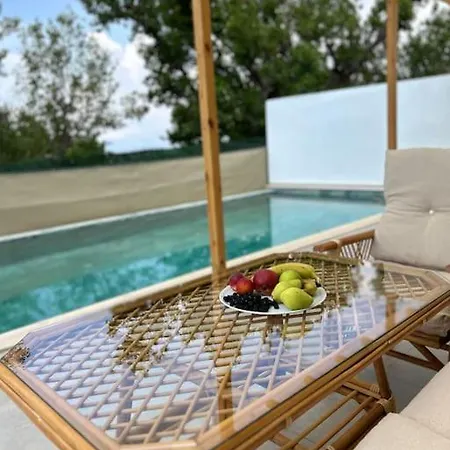 Kovuk Villalari-villa Selen Private Pool And Jacuzzi וילה